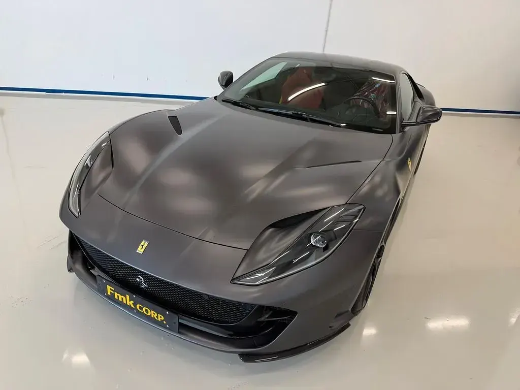 Gebraucht Ferrari 812 799 PS (587 kW) 2019 Grau