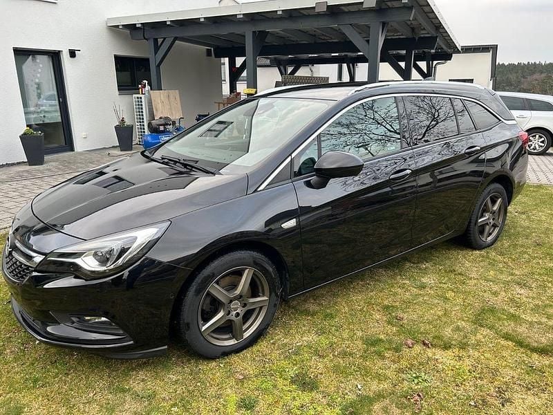 Gebraucht Opel Astra Ultimate 160 PS (117 kW) 2017 Schwarz Kombi