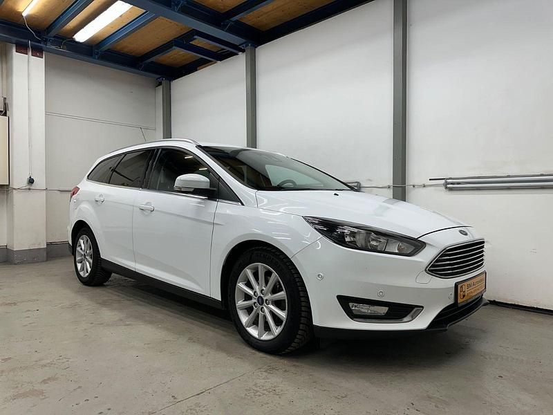 Używany Ford Focus Titanium 120 KM (88 kW) 2016 Biały Kombi