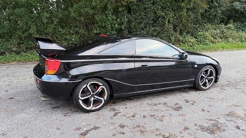 Gebraucht Toyota Celica 143 PS (105 kW) 2001 Schwarz Coupé