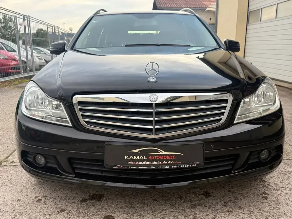 Gebraucht Mercedes C200 136 PS (100 kW) 2012 Schwarz Limousine