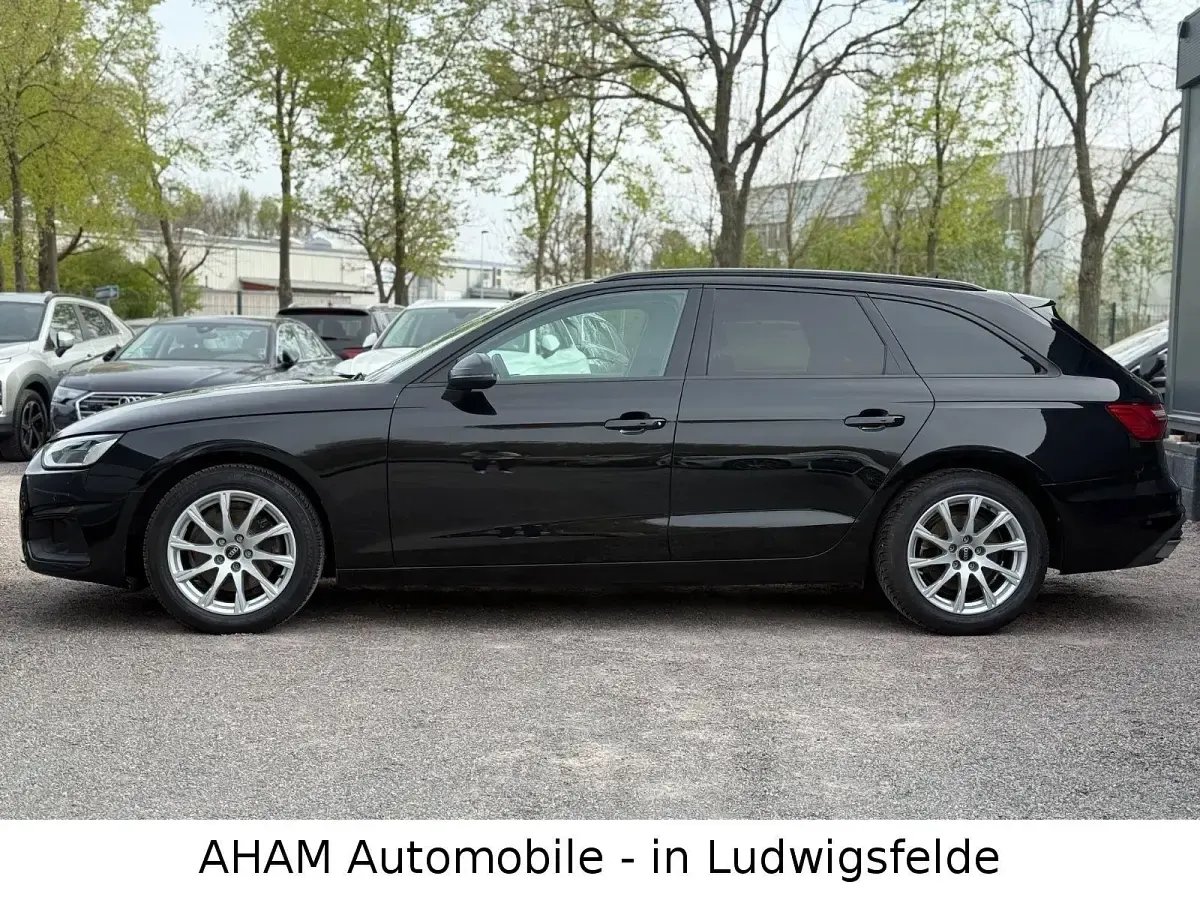 Gebraucht Audi A4 Ambiente 150 PS (110 kW) 2022 Schwarz Kombi