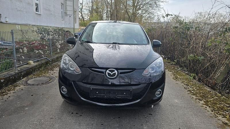 Gebraucht Mazda 2 Inclusive 102 PS (75 kW) 2012 Schwarz Kleinwagen