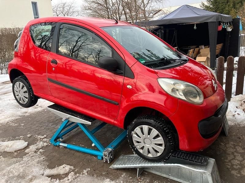Gebraucht Citroën C1 68 PS (50 kW) 2008 Rot Kleinwagen