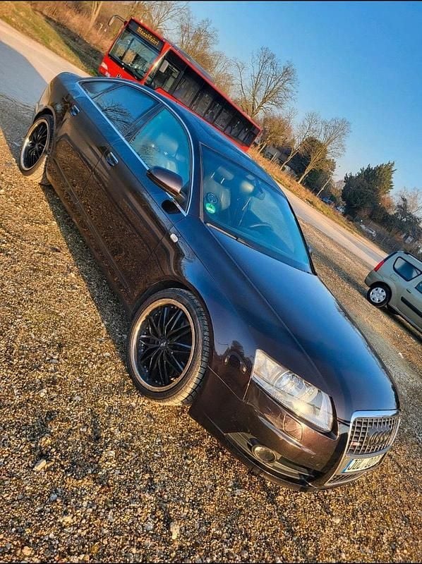 Schwarz Gebraucht 2004 Audi A6 S-Line Limousine | 6.500 € - Bild 1/4