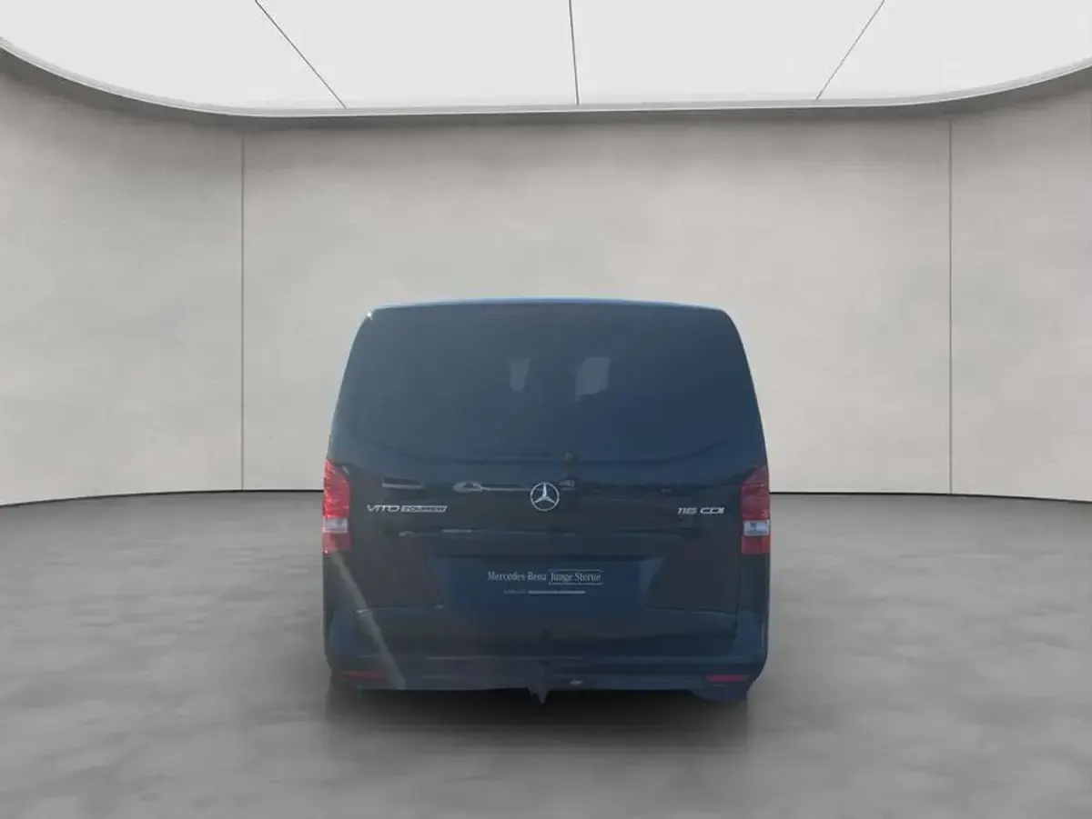 Gebraucht Mercedes Vito Marco Polo 163 PS (119 kW) 2025 Obsidianschwarz metallic Van