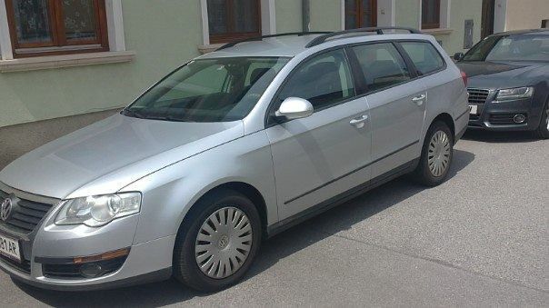 Silber metallic Gebraucht 2006 VW Passat Trendline Kombi | 8.900 € - Bild 1/4