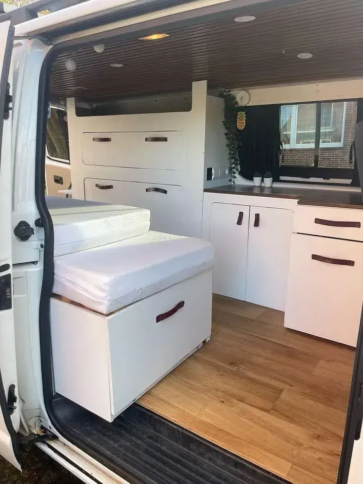 Gebraucht VW T5 102 PS (75 kW) 2010 Weiß Van