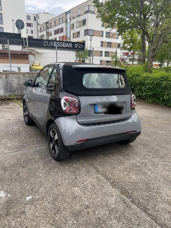 Gebraucht 2021 Smart ForTwo Electric Drive Cabrio | 11.900 € (Fairer Preis) - Bild 1/4