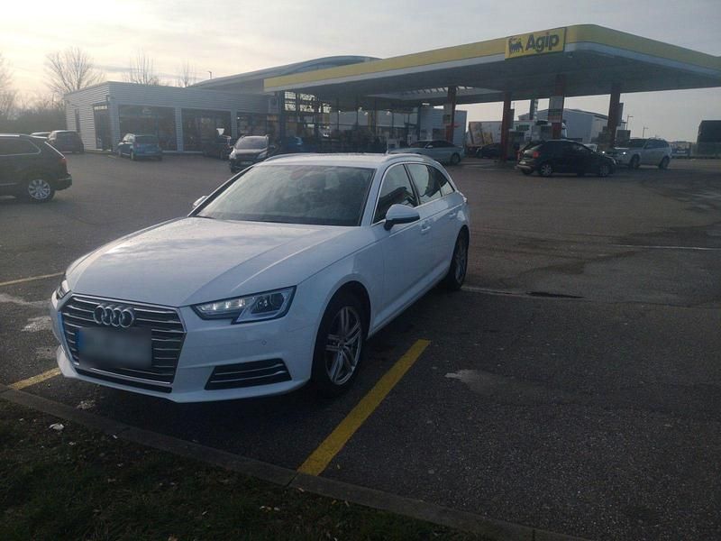 Weiß Gebraucht 2016 Audi A4 Kombi | 10.500 € (Fairer Preis) - Bild 1/4