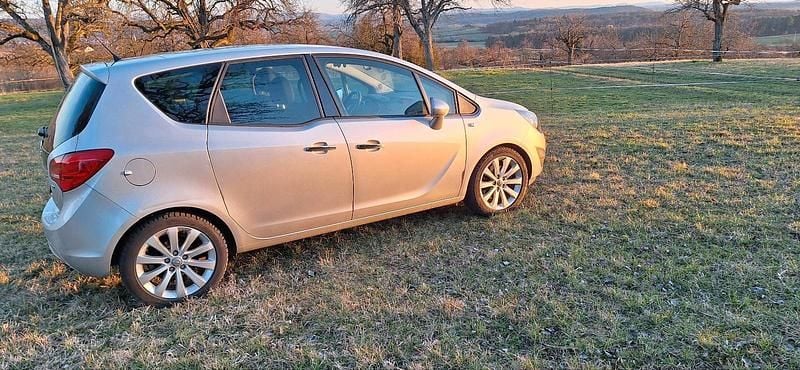 Gebraucht Opel Meriva Innovation 2011 Silber Van / Kleinbus