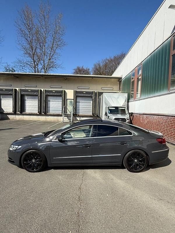 Gebraucht VW CC 140 PS (102 kW) 2013 Grau Limousine