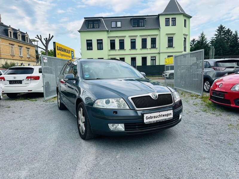 Graphite grau met. Gebraucht 2005 Skoda Octavia Elegance Kombi | 1.499 € (Guter Preis) - Bild 1/4