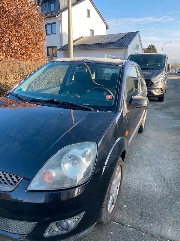 Schwarz Gebraucht 2007 Ford Fiesta Kleinwagen | 2.000 € - Bild 1/4