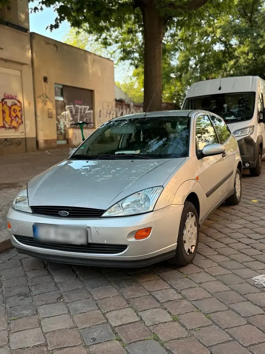 Gebraucht Ford Focus 75 PS (55 kW) 2002 Andere farben Kleinwagen