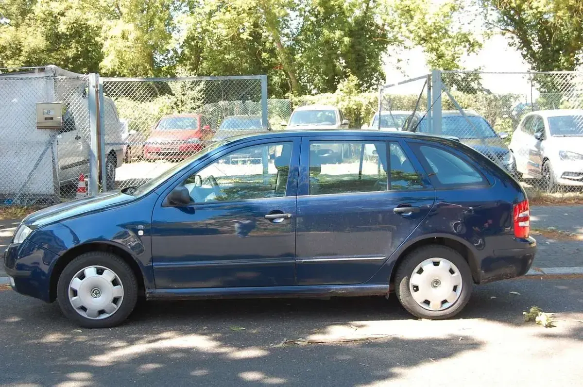 Gebraucht Skoda Fabia Comfort 75 PS (55 kW) 2001 Blau Kombi