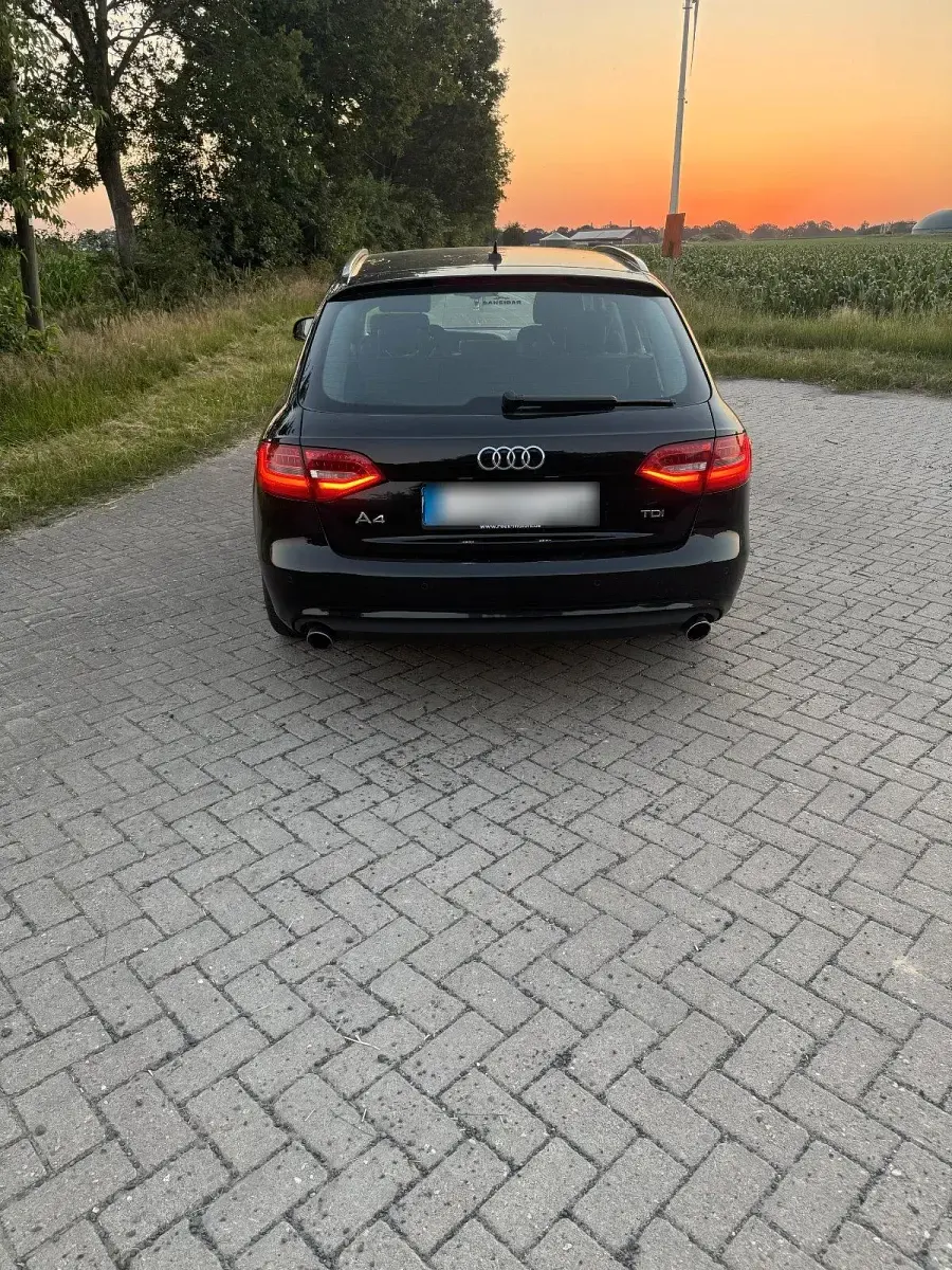 Gebraucht Audi A4 204 PS (150 kW) 2014 Schwarz Kombi