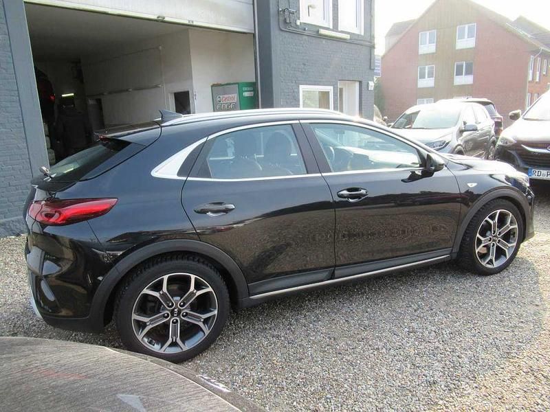 Gebraucht Kia XCeed Vision 160 PS (117 kW) 2021 Schwarz SUV