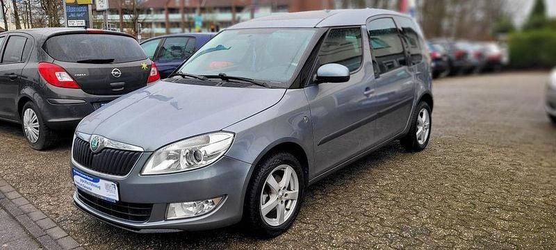 Grau Gebraucht 2012 Skoda Roomster Van / Kleinbus | 7.900 € (Etwas zu teuer) - Bild 1/4