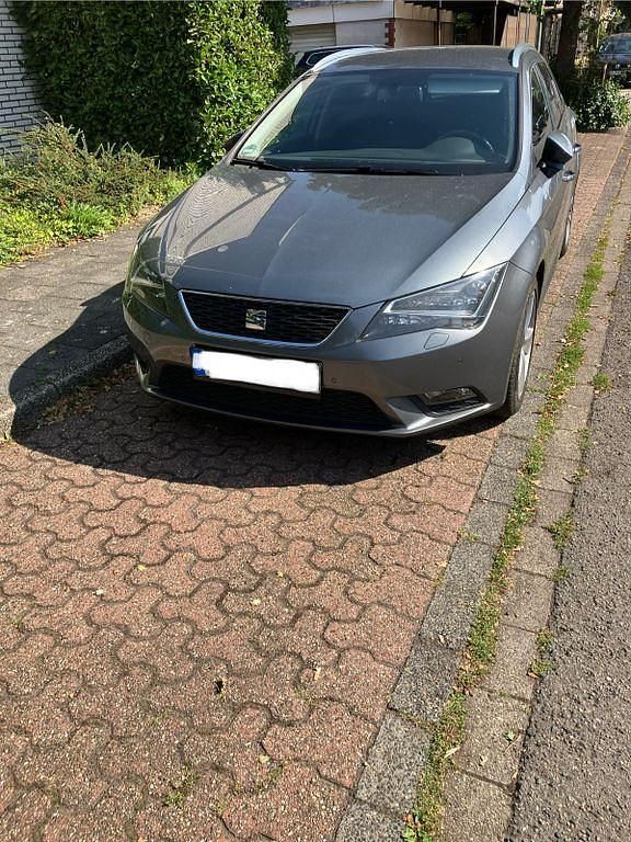 Gebraucht Seat Leon ST Style 150 PS (110 kW) 2015 Grau Kombi