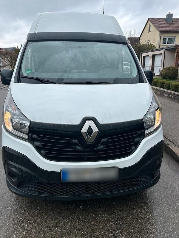 Second-hand Renault Clio 125 CP (91 kW) 2017 Alb Monovolum