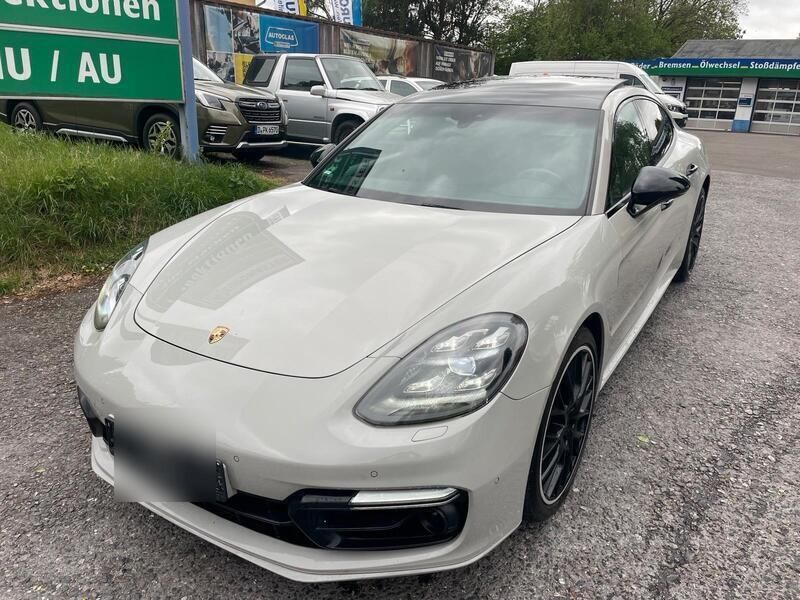 Grau Gebraucht 2017 Porsche Panamera 4S Chrono Limousine | 42.900 € - Bild 1/4