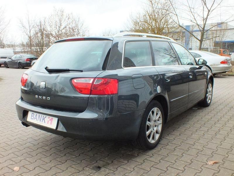 Second-hand Seat Exeo Style 120 CP (88 kW) 2011 Negru Berlinǎ