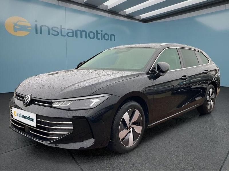 Gebraucht VW Passat 122 PS (89 kW) 2025 Schwarz Kombi