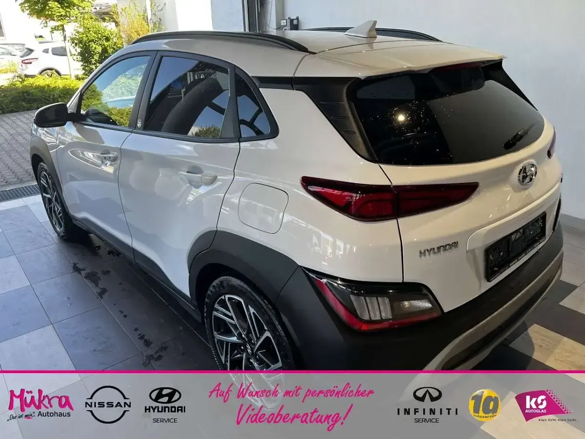 Gebraucht Hyundai Kona Edition 30+ 120 PS (88 kW) 2021 Atlas white (weiß) SUV