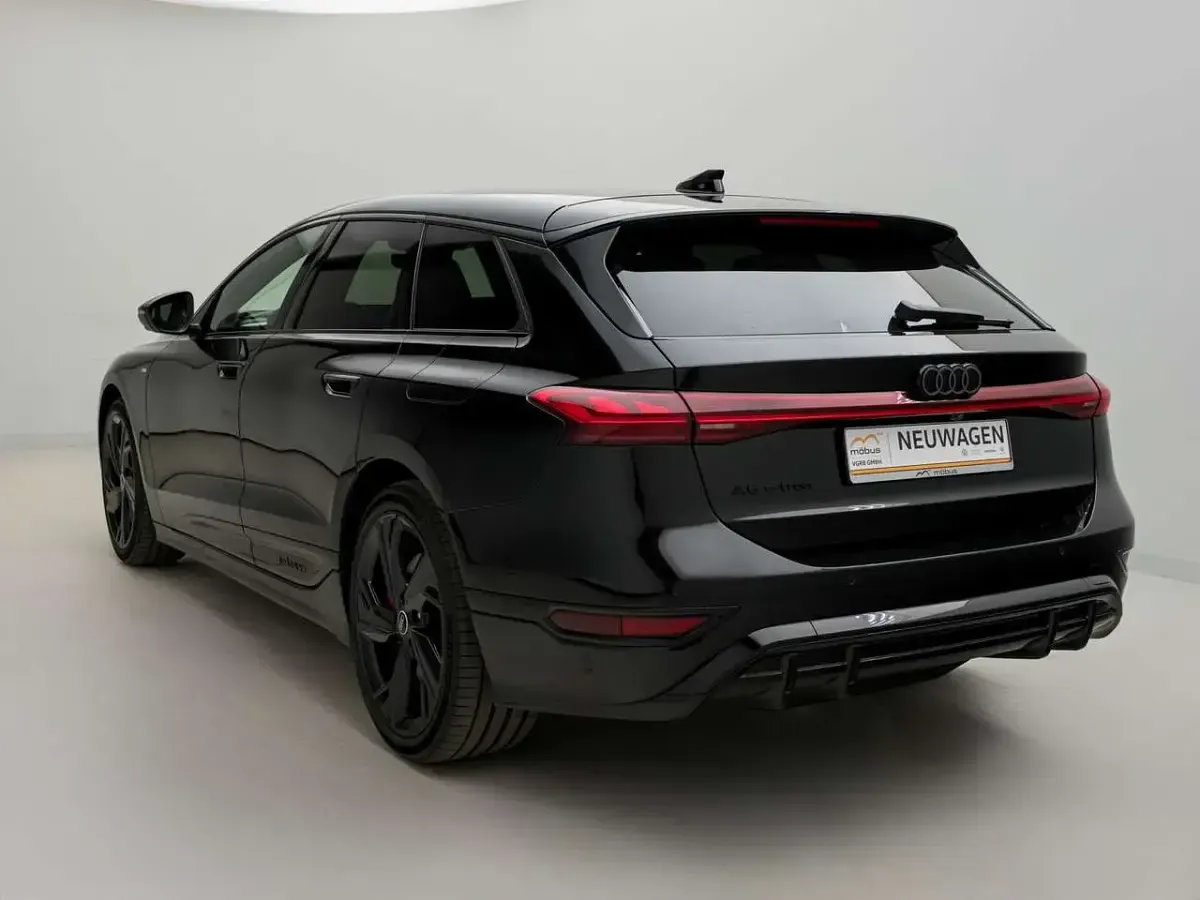 Neu Audi A6 e-tron S-Line 269 kW (367 PS) 2026 Mythosschwarz metallic Kombi