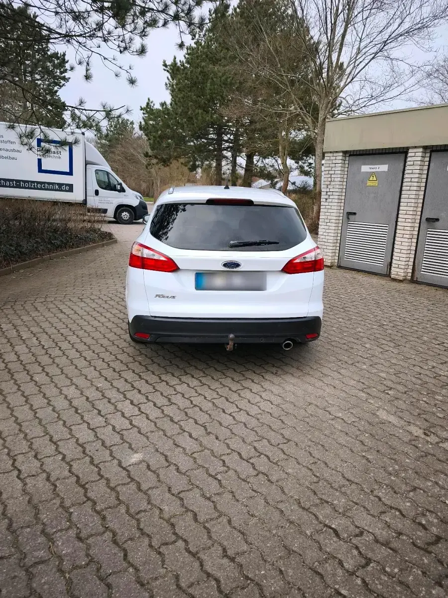 Gebraucht Ford Focus 163 PS (119 kW) 2014 Weiß Kombi