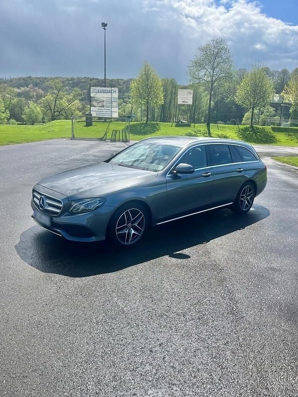 Usata Mercedes E220 194 CV (142 kW) 2018 Grigio Station wagon