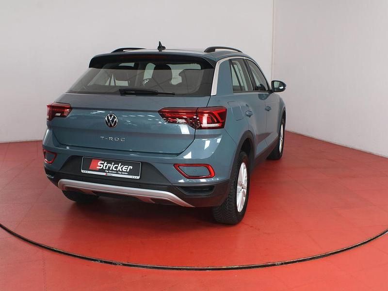 Second-hand VW T-Roc S 150 CP (110 kW) 2022 Albastru SUV