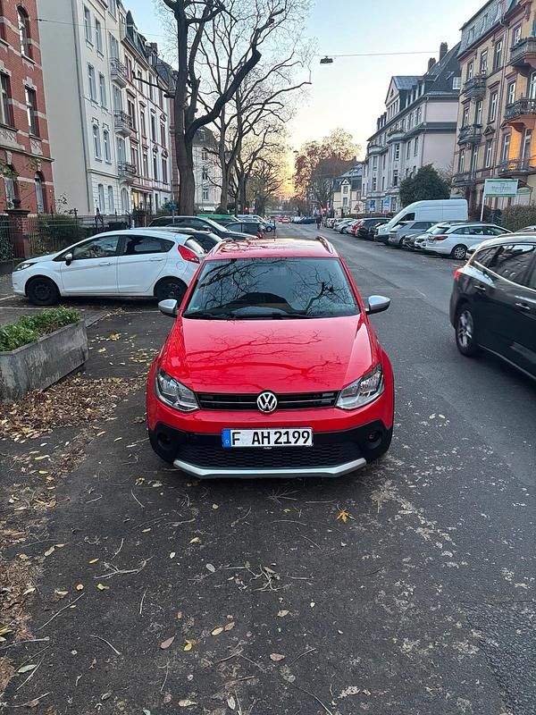 Rot Gebraucht 2013 VW Polo Cross Kleinwagen | 7.900 € (Fairer Preis) - Bild 1/4