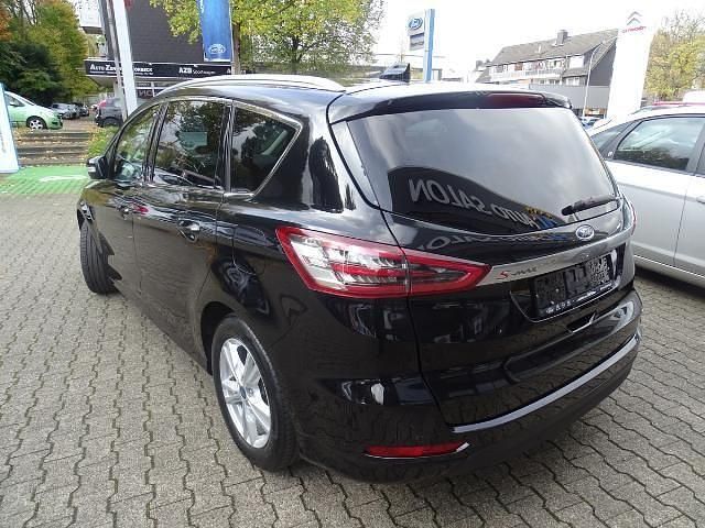 Gebraucht Ford S-MAX Titanium 150 PS (110 kW) 2022 Schwarz Van / Kleinbus