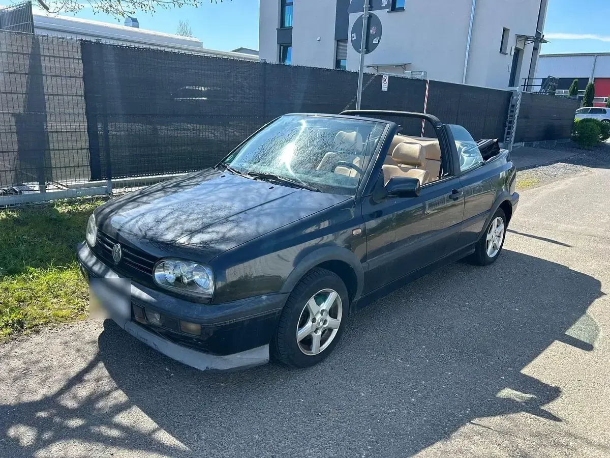 Gebraucht VW Golf Cabriolet 75 PS (55 kW) 1998 Schwarz Cabrio