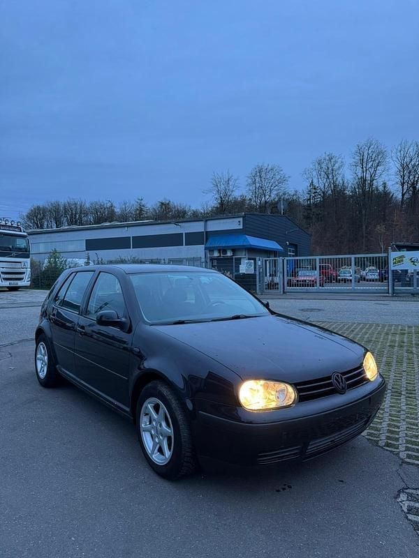 Schwarz Gebraucht 1999 VW Golf IV Kleinwagen | 1.599 € (Fairer Preis) - Bild 1/4