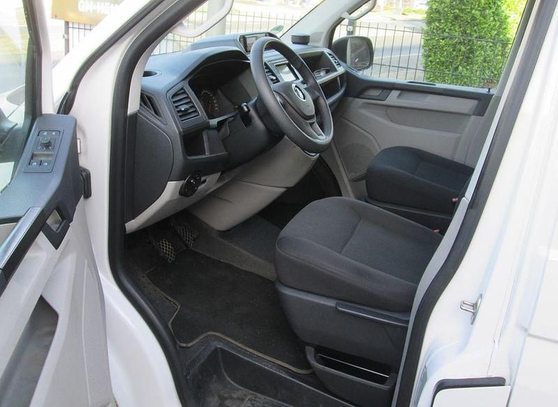 Gebraucht VW Transporter 102 PS (75 kW) 2019 Weiß Van