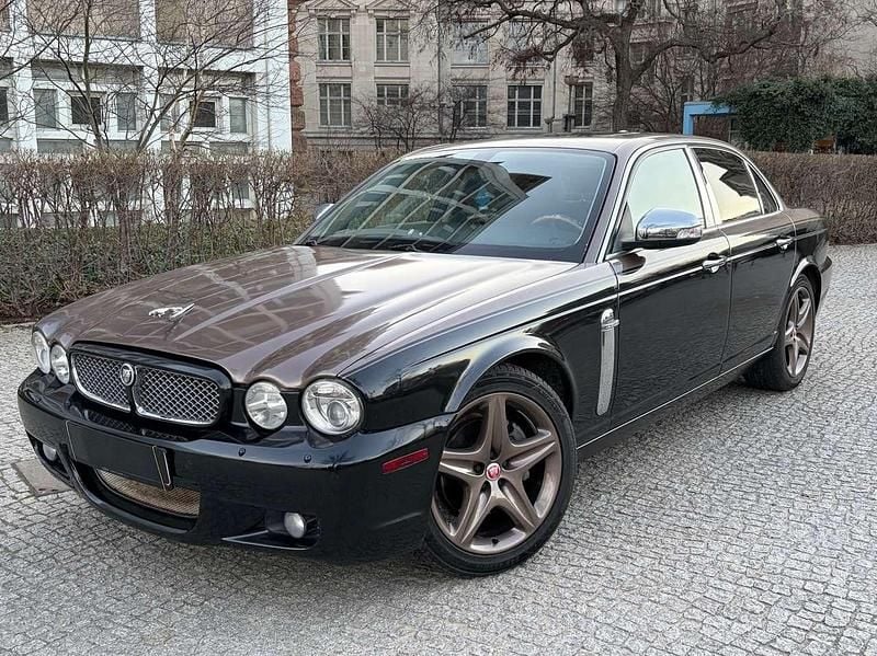 Schwarz Gebraucht 2008 Jaguar XJ8 Executive Limousine | 17.800 € (Guter Preis) - Bild 1/4