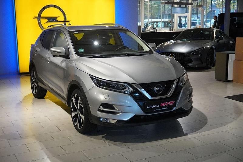 Silber Gebraucht 2017 Nissan Qashqai 360º SUV | 14.990 € (Teuer) - Bild 1/4