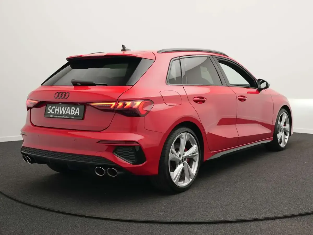Gebraucht Audi S3 Sport 310 PS (228 kW) 2022 Tangorot metallic Limousine