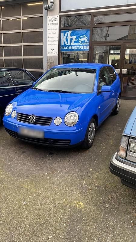 Gebraucht VW Polo 55 PS (40 kW) 2004 Blau Kleinwagen