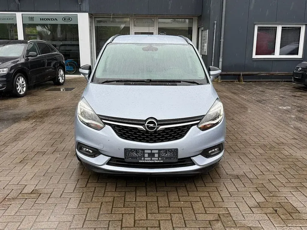 Gebraucht Opel Zafira 120 PS (88 kW) 2018 Silber Van / Kleinbus