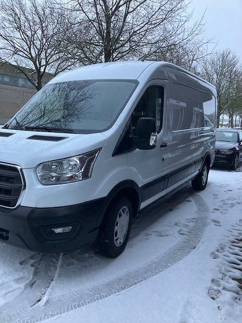 Weiß Gebraucht 2020 Ford Transit Limousine | 16.500 € (Guter Preis) - Bild 1/4