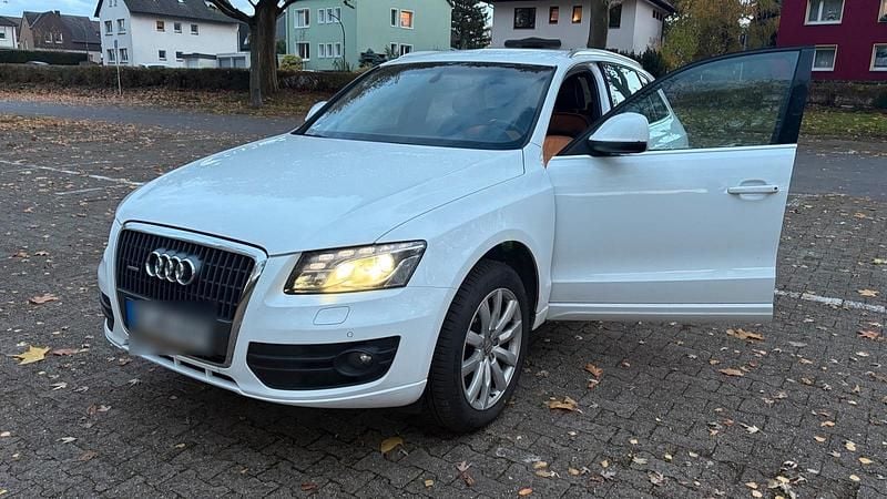 Weiß Gebraucht 2011 Audi Q5 SUV | 11.900 € (Teuer) - Bild 1/4