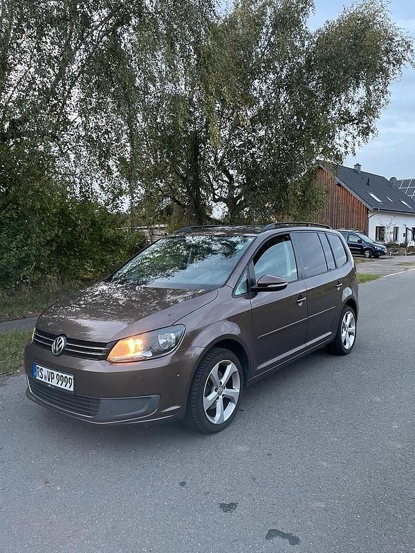 Grau Gebraucht 2011 VW Touran Van / Kleinbus | 3.200 € (Superpreis) - Bild 1/4