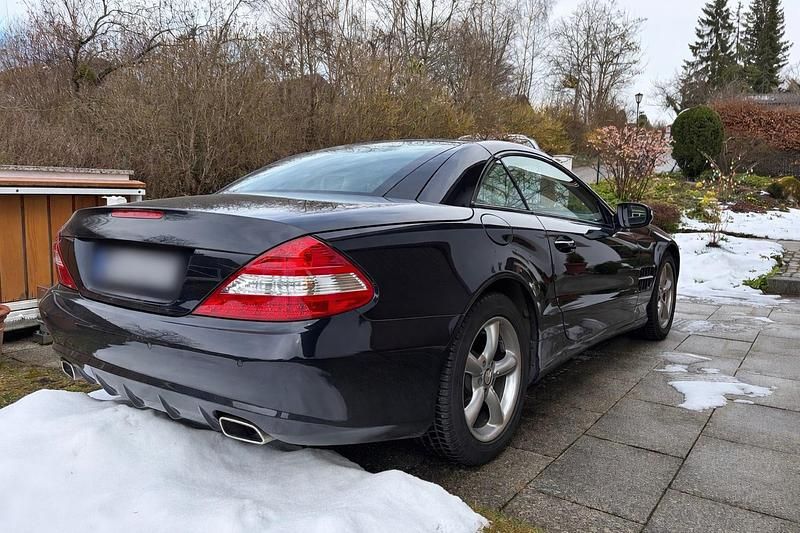 Gebraucht Mercedes SL300 231 PS (169 kW) 2009 Blau Cabrio