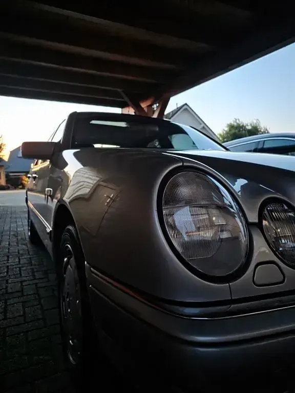 Gebraucht Mercedes E320 Elegance 224 PS (164 kW) 1997 Silber Limousine