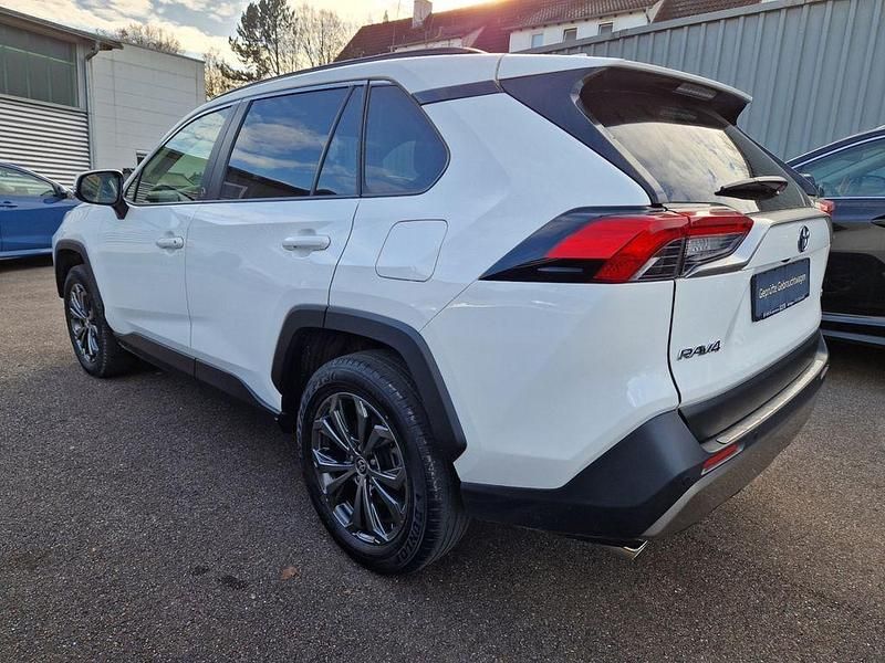 Gebraucht Toyota RAV4 Hybrid Team 218 PS (160 kW) 2024 Super white 2 SUV