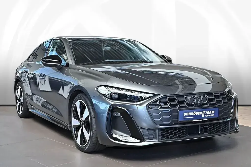 Gebraucht Audi A5 S-Line 150 PS (110 kW) 2024 Grau Limousine